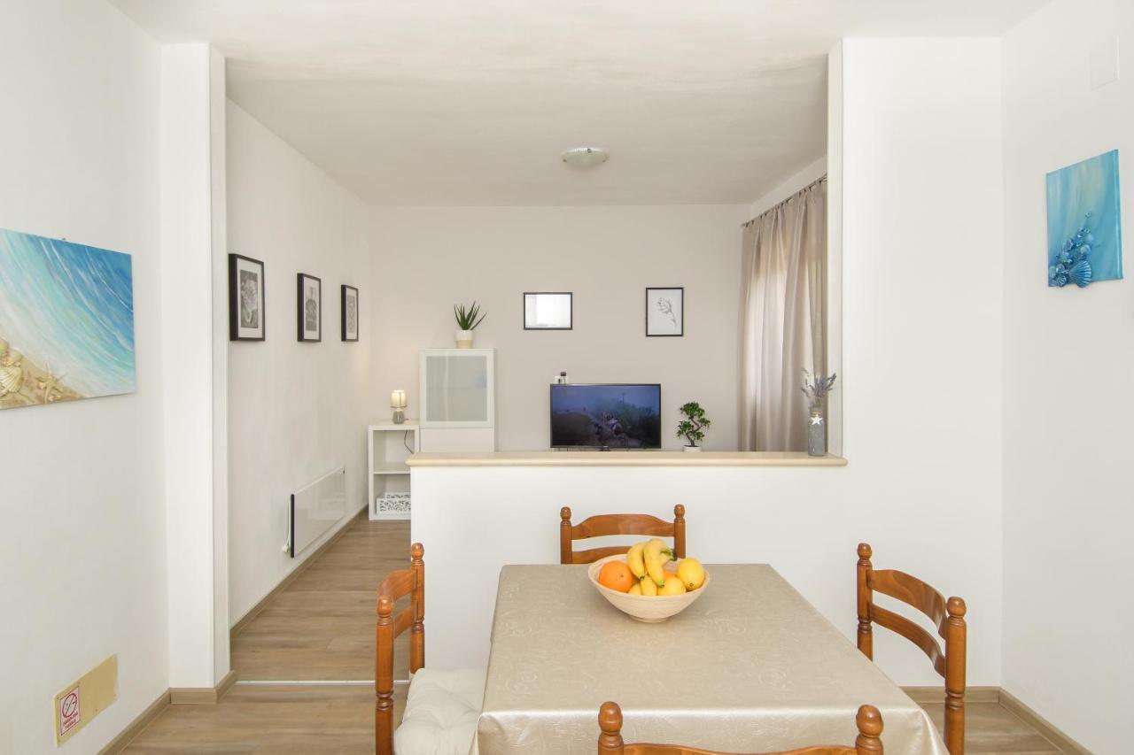 Apartman Alba Karigador Exteriör bild